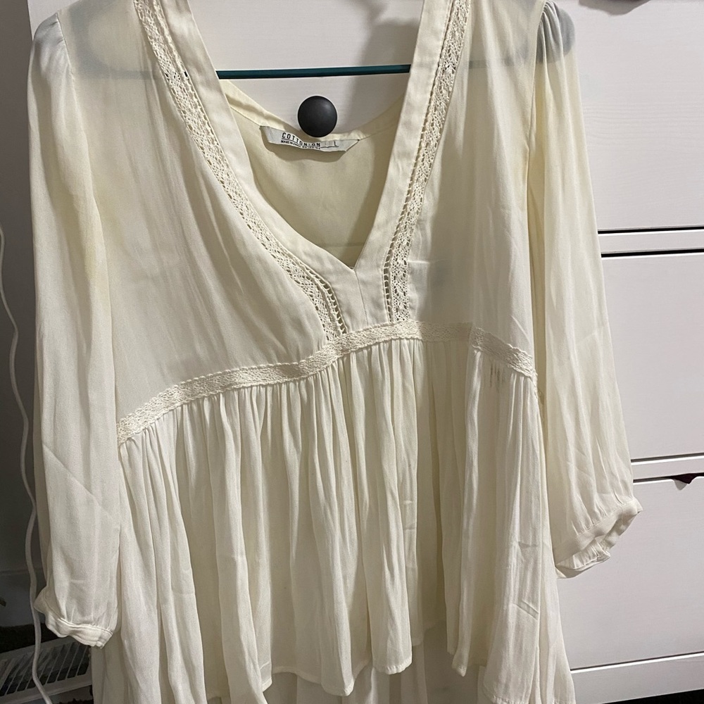 Cream/white blouse